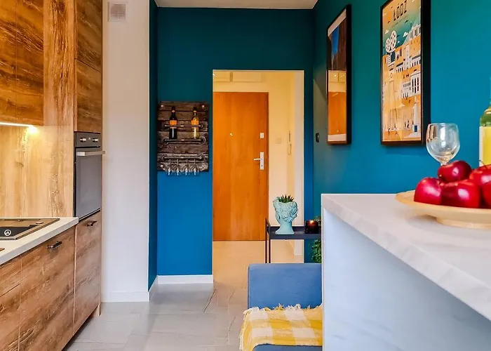 Przyfabryczny Ksiezy Mlyn - Bezplatny Garaz - Klimatyzacja - Fv דירה