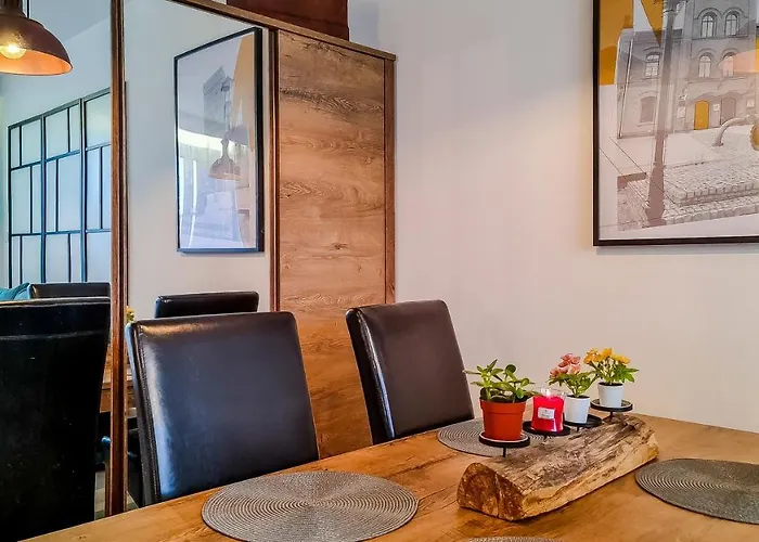 Przyfabryczny Ksiezy Mlyn - Bezplatny Garaz - Klimatyzacja - Fv