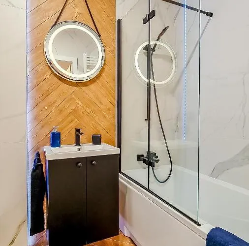 Lejlighed Przyfabryczny Ksiezy Mlyn - Bezplatny Garaz - Klimatyzacja - Fv Łódź