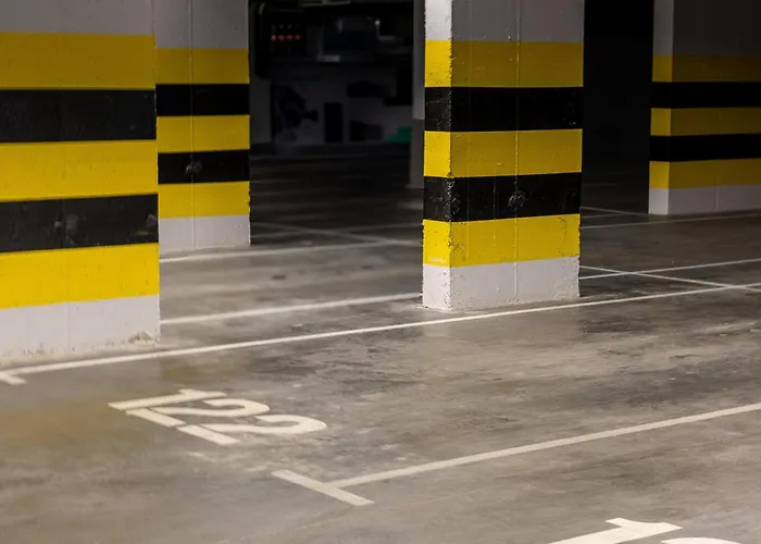 Przyfabryczny Ksiezy Mlyn - Bezplatny Garaz - Klimatyzacja - Fv לודז'